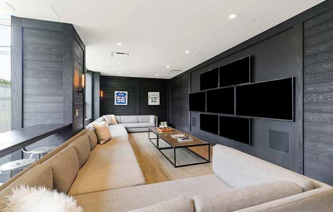 room at 65 Bay Street, New Jersey, 07302