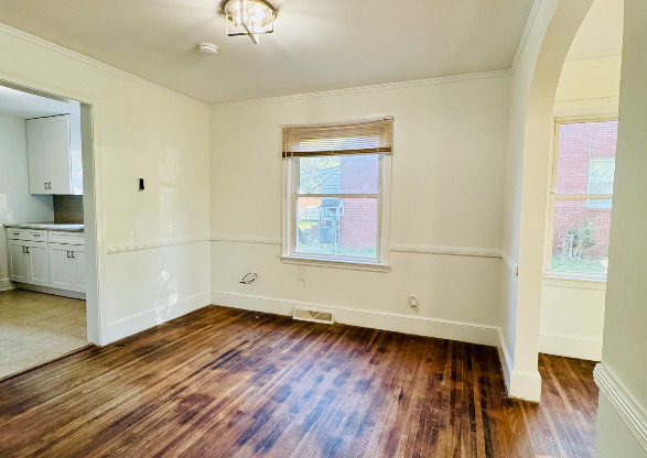 1506 COKER AVE