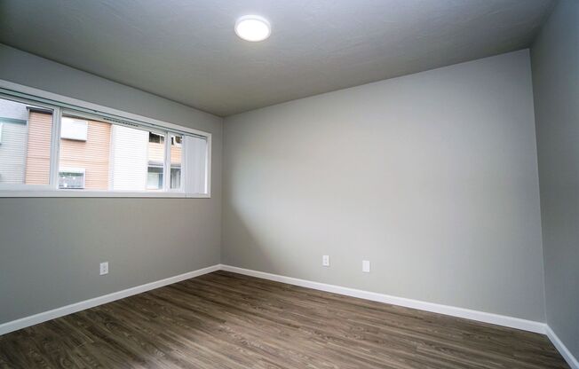 2 beds, 1 bath, 1,000 sqft, $1,975, Unit 64-14