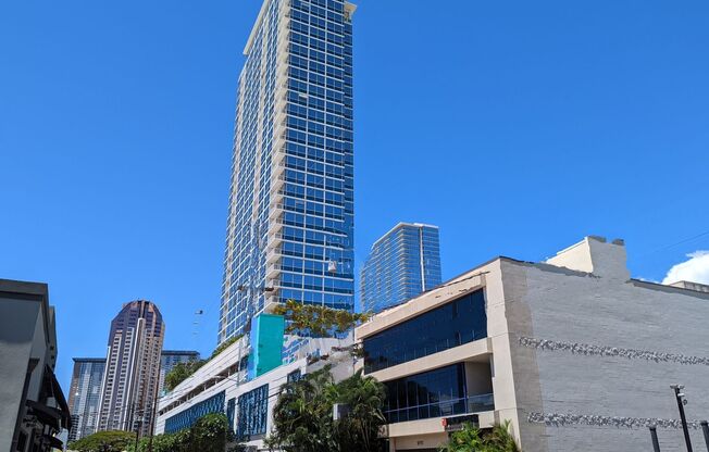 1 bed, 1 bath, $2,675
