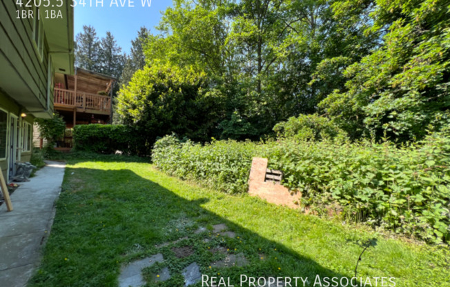 4205 5 34 AVE W