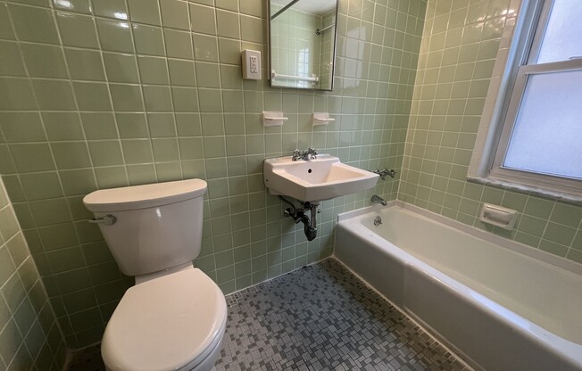 54 S HUNTINGTON AVE