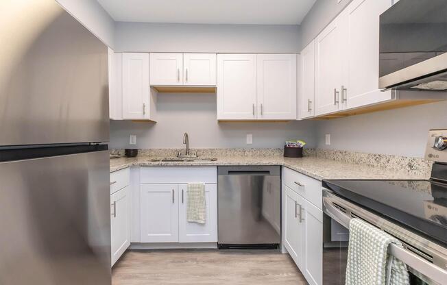 2 beds, 1 bath, 840 sqft, $1,650