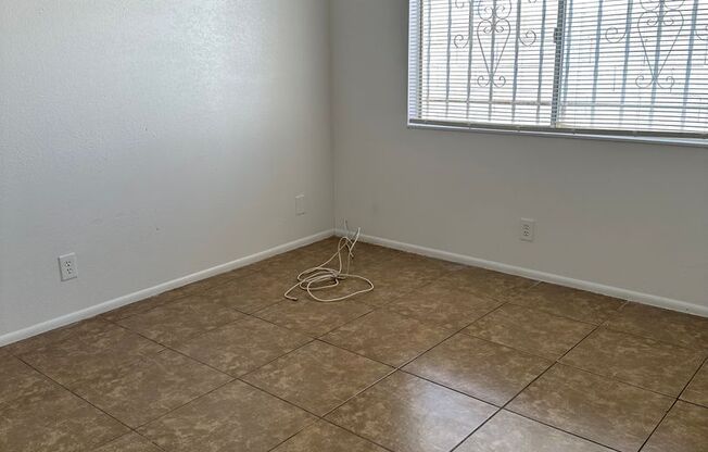 2 beds, 1 bath, $1,500