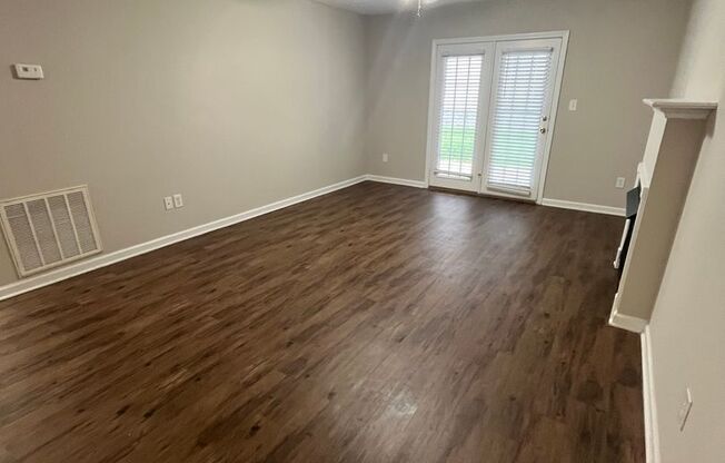 1 bed, 1 bath, 750 sqft, $695, Unit 129-02