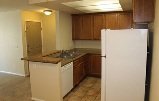 2 beds, 1 bath, $2,400
