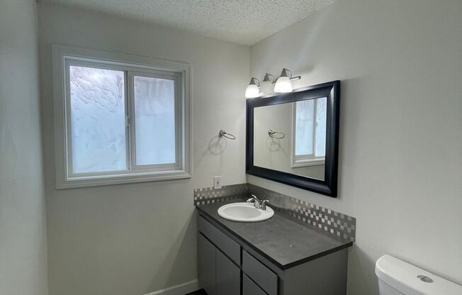 2 beds, 1.5 baths, 1,000 sqft, $1,510, Unit 1960-04