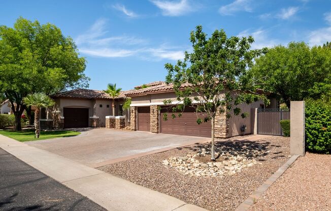 Stunning UPGRADED Furnished Home in Chandler!!!