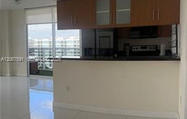 3 beds, 2 baths, $4,200, Unit # 1605