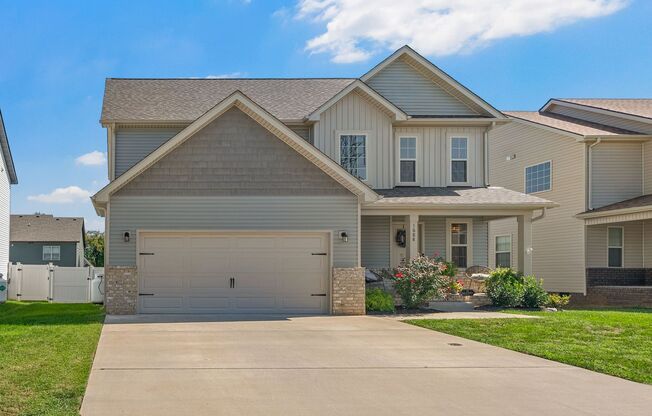 Modern Home in The Quarry Subdivision!