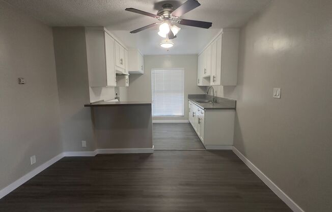 2 beds, 1 bath, $2,350, Unit Y