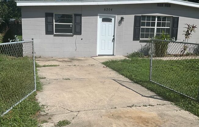 S Lakeland 3 bedroom 2 bath with no HOA