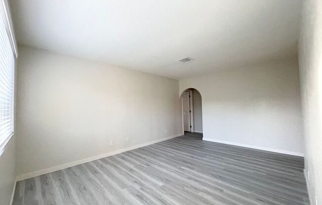 2 beds, 2 baths, $1,400