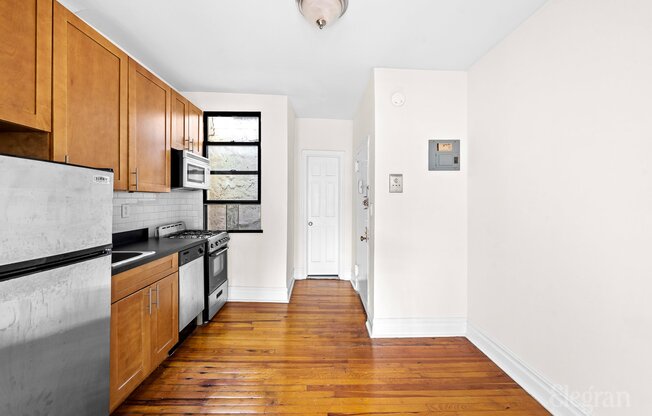 Studio, 1 bath, $2,650, Unit 5-D