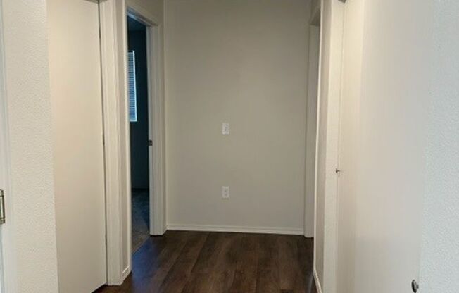 2 beds, 1 bath, $1,625, Unit 3404