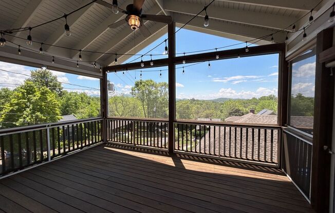 Central AVL - Custom Built, Made for Entertaining!