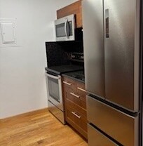 2 beds, 2 baths, 1,164 sqft, $3,000, Unit 208