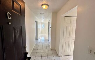 2 beds, 1 bath, $1,350, Unit # #C