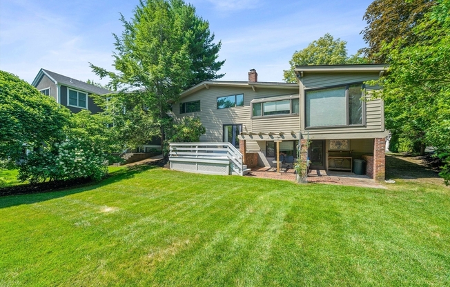 37 HARWICH RD