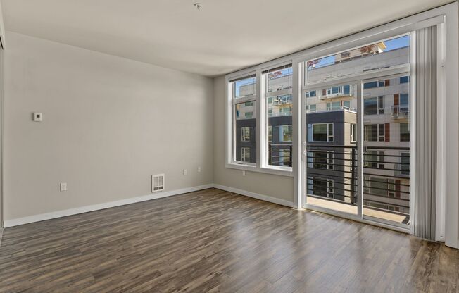 Studio, 1 bath, 564 sqft, $2,040, Unit 202