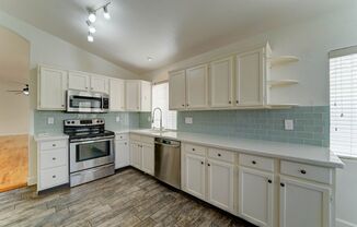 READY TO TOUR NOW! Stunning 3 Bed 2 Bath Home in Ahwatukee with Turf Yard and Amazing Views