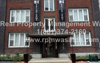 Cute 1 Bedroom remodeled unit with industrial accents