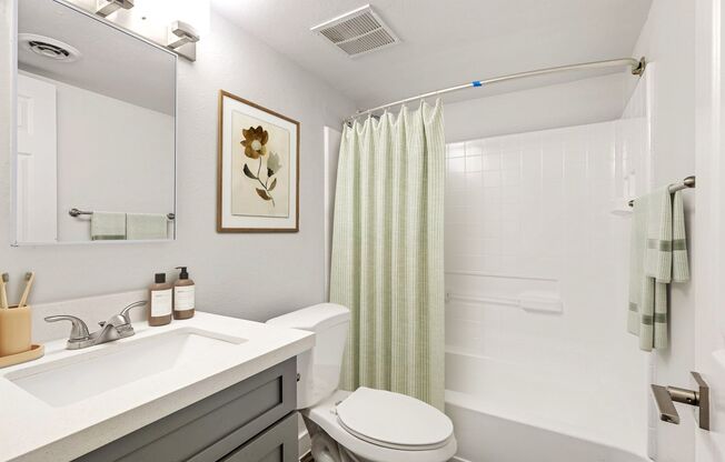 3 beds, 1 bath, 876 sqft, $1,499, Unit 7706-09