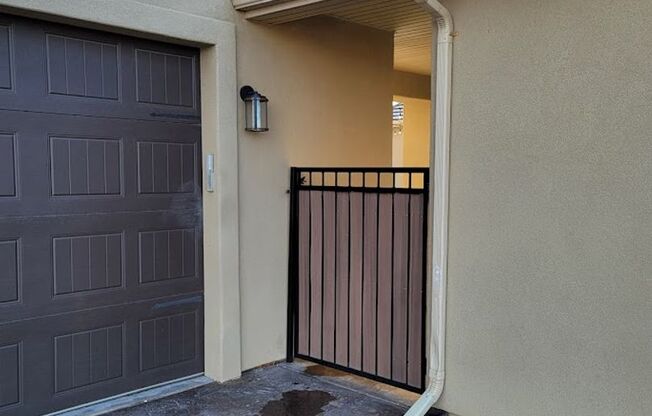 1 bed, 1 bath, $1,095, Unit (Detached Casita)