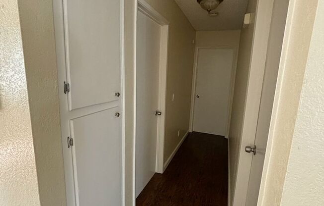 2 beds, 2 baths, 850 sqft, $2,475, Unit 2583-04