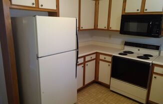 2 beds, 1 bath, $995, Unit #1