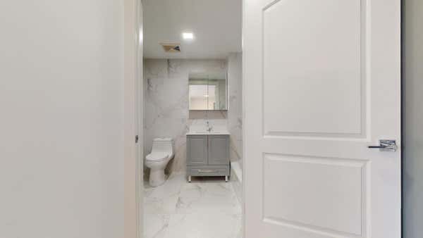 63 68 AUSTIN ST