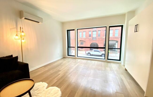 Studio, 1 bath, 345 sqft, $1,490