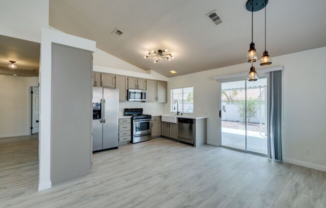 Fully upgraded 3 bedroom house on large lot near Ann/Jones ready for immediate move in!