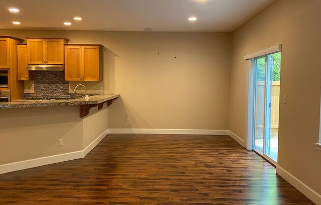 Beautiful 4 BD* 2.5 BA* Single Family Home Located In Heritage Station Community Located Near Orenco Station!  *Minutes To Max Line & Intel!*