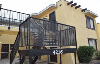CASA DEL ORO APTS