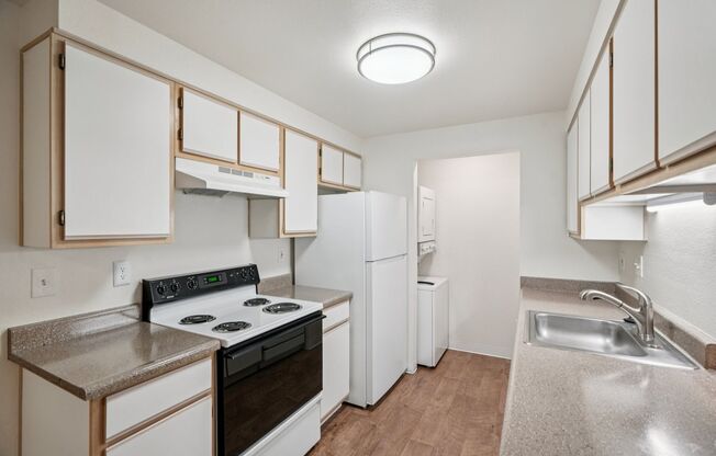 Newly Renovated Apartment Home in a Great Location