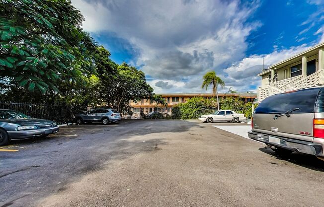 Studio, 1 bath, 400 sqft, $1,600, Unit 50-6