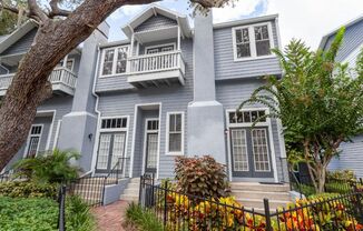 Bayshore/Hyde Park Townhouse