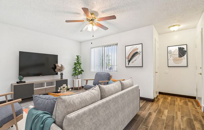 1 bed, 1 bath, 607 sqft, $1,199, Unit 1080