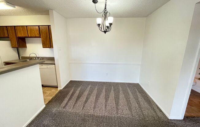 1 bed, 1 bath, 670 sqft, $805, Unit 608