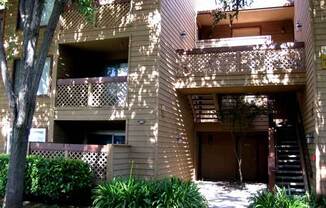 Deluxe Condo-2 BR / 2 BA near Santana Row/Santa Clara Valley Medical Center