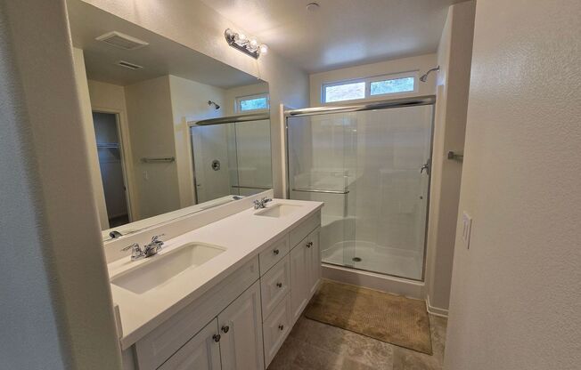 3BR / 2.5BA Dream home in the heart of El Cajon!