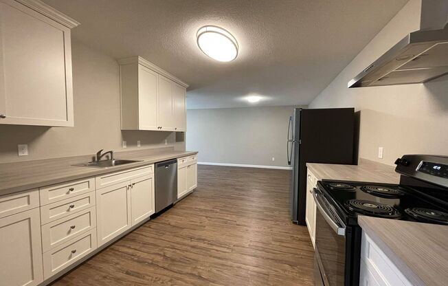 1 bed, 1 bath, 600 sqft, $1,350, Unit 41