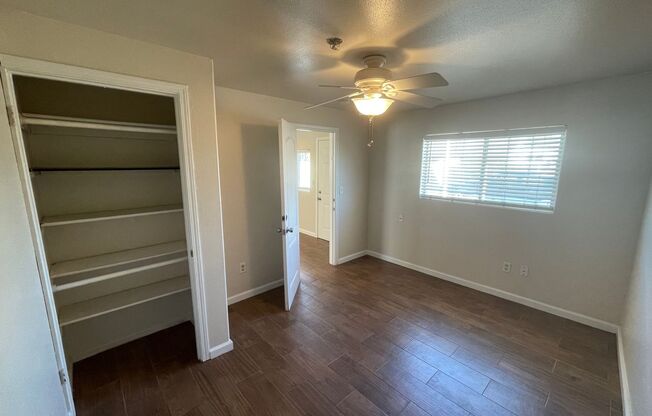 2 beds, 1 bath, 800 sqft, $2,300, Unit 856 1/2