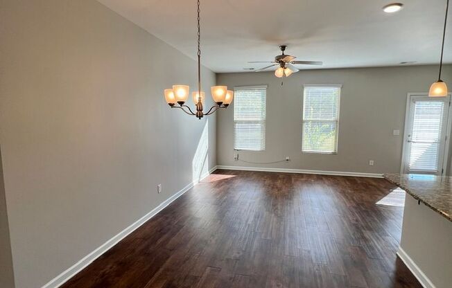 3BR 2.5BA Townhouse/Condominium