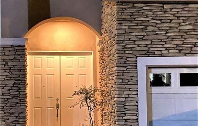 Executive Town Home in Central Torrance