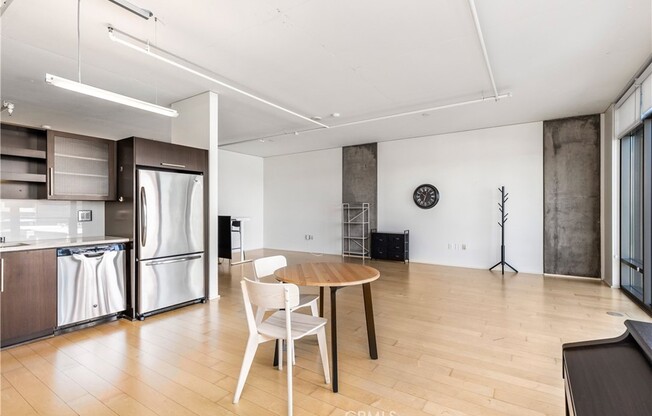 1 bed, 1 bath, 1,030 sqft, $2,900, Unit 810