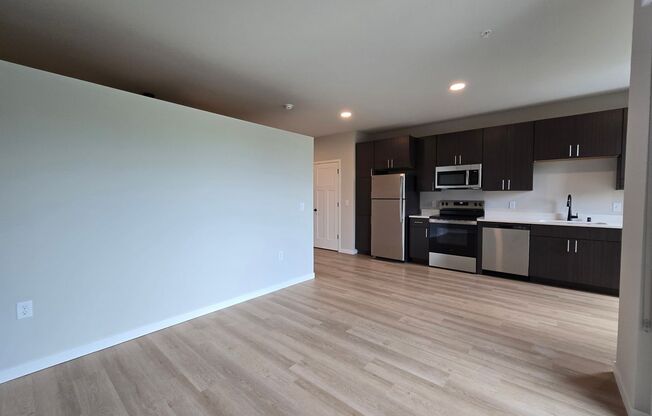 Studio, 1 bath, 612 sqft, $1,490, Unit 8421-223