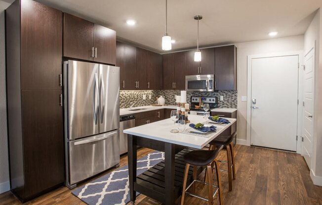 Luxury Apartments in Lakewood, CO