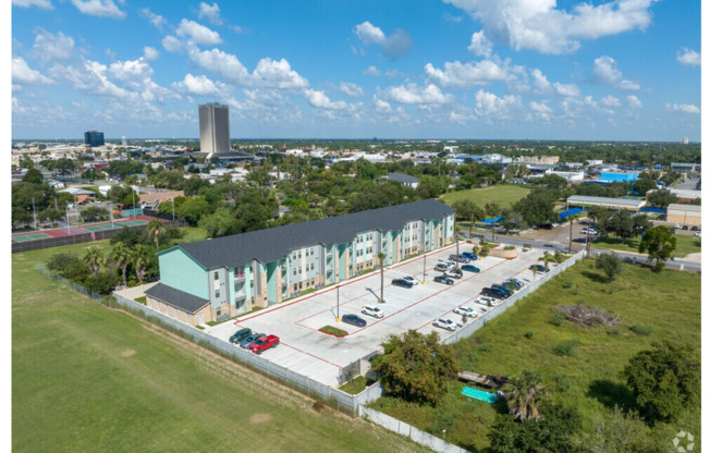 2 beds, 2 baths, 1,037 sqft, $1,225, Unit B-04/WHITE CABINET/ PARKING LOT VIEW